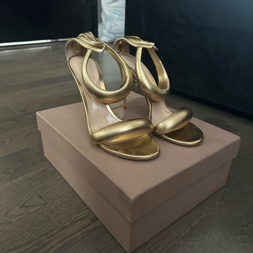 Gianvito Rossi Bijoux Heels